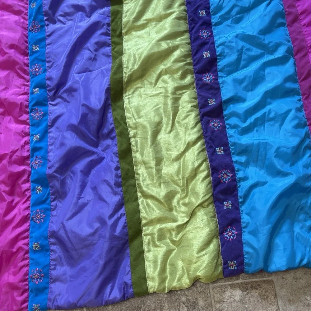 Y2K Millennial Seventeen Bed Comforter Pink Purple Blue Green Striped ~84x84 EUC